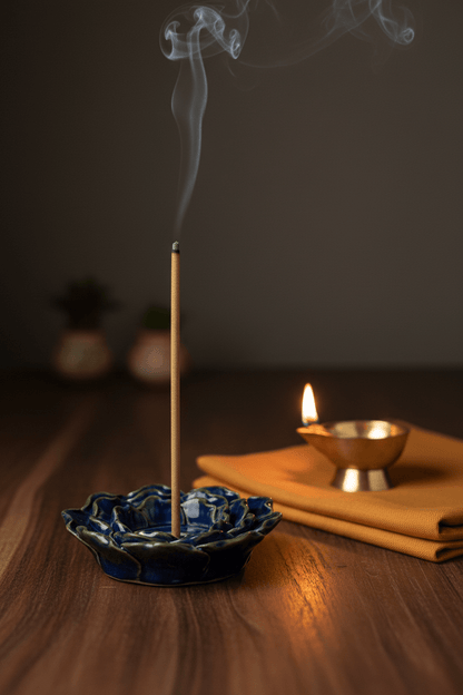 Ceramic Lotus Incense Holder — Cobalt Blue - MoksaeCeramic Lotus Incense Holder — Cobalt Blue